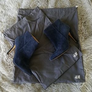 H&M blueboots.